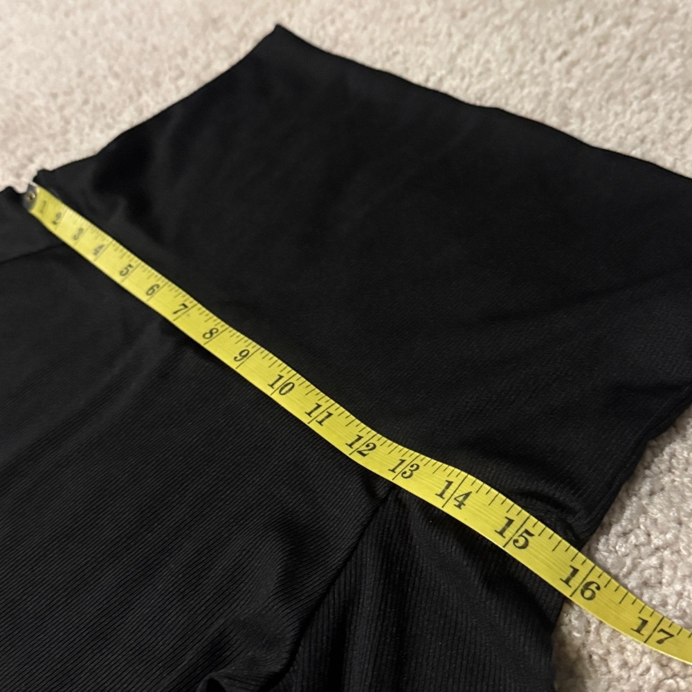 Off the Shoulder Black Dress - Picture 7 of 9